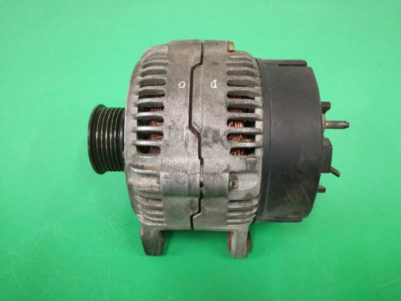 Recambio de alternador para chrysler voyager (gs) 2.5 td referencia OEM IAM 38522294F  