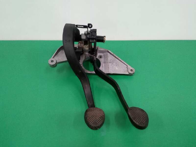 Recambio de pedalera completa para mini mini (r50,r53) cooper referencia OEM IAM 422514033 PEDAL FRENO Y EMBRAGUE 