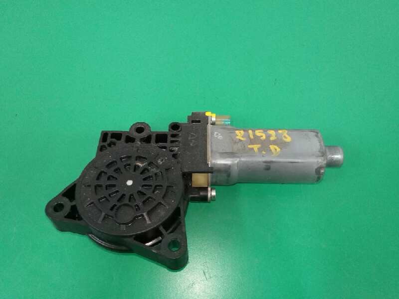 Recambio de motor elevalunas trasero derecho para kia carens (un) active referencia OEM IAM   