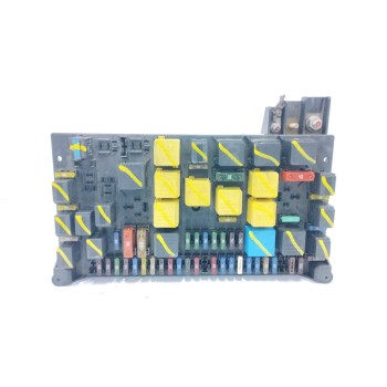 CAJA RELES / FUSIBLES 1635450005 08200100 