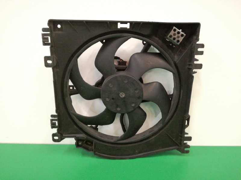 Recambio de electroventilador para renault clio iii yahoo! referencia OEM IAM 8200748439  