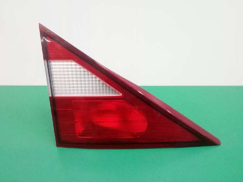 Recambio de piloto trasero izquierdo interior para ssangyong rodius xdi referencia OEM IAM   
