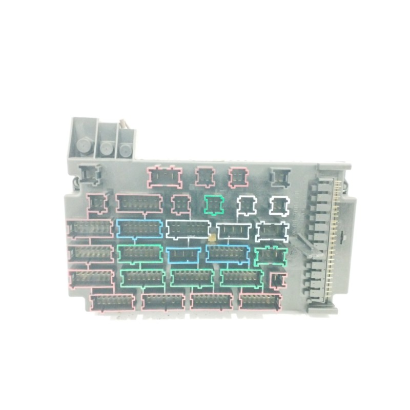 CAJA RELES / FUSIBLES 08200100