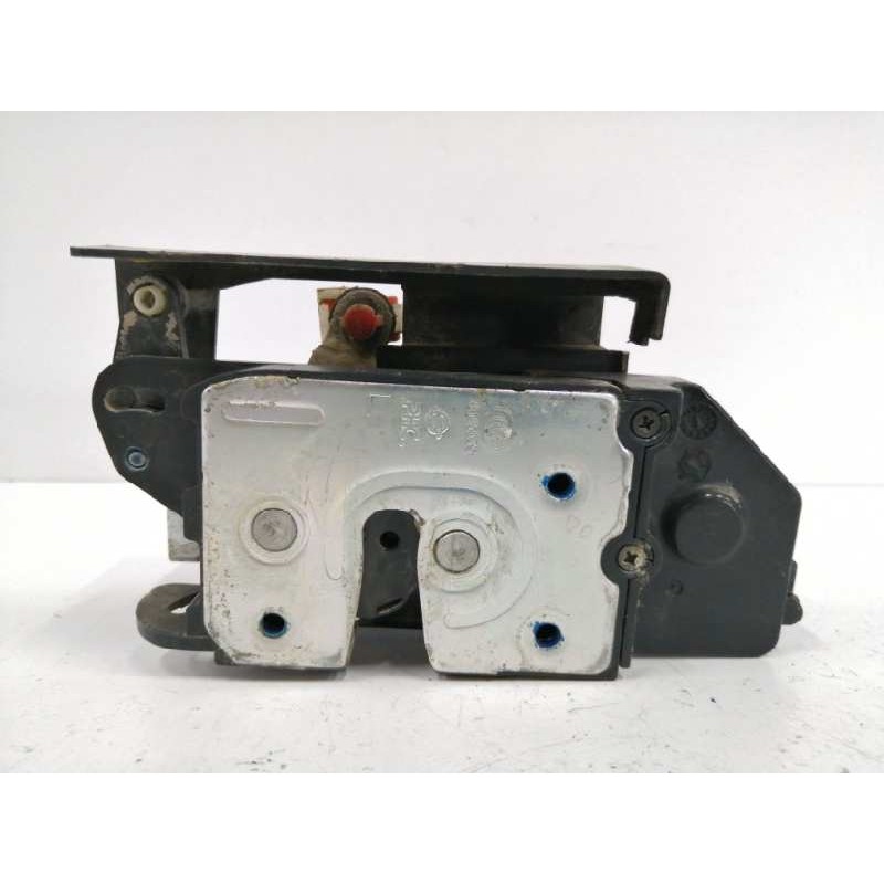 Recambio de cerradura puerta delantera izquierda para ssangyong actyon 2.0 td cat referencia OEM IAM 7121009025  