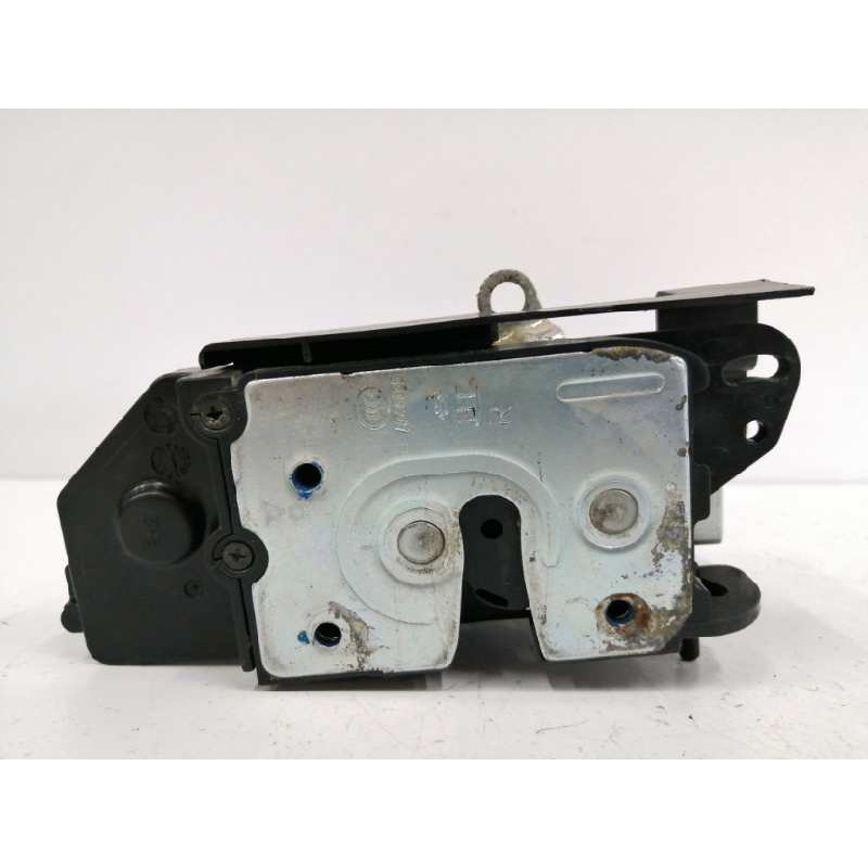 Recambio de cerradura puerta trasera derecha para ssangyong actyon 2.0 td cat referencia OEM IAM 7132009005  