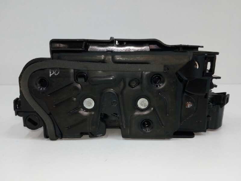 Recambio de cerradura puerta delantera derecha para volkswagen polo 1.0 tsi referencia OEM IAM 5TB837016A Recambio de cerradura puerta delantera derecha para volkswagen polo 1.0 tsi referencia OEM IAM 5TB837016A