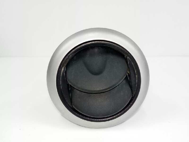 Recambio de rejilla aireadora para nissan note (e11e) tekna premium referencia OEM IAM 68760BH00A LADO IZQUIERDO 