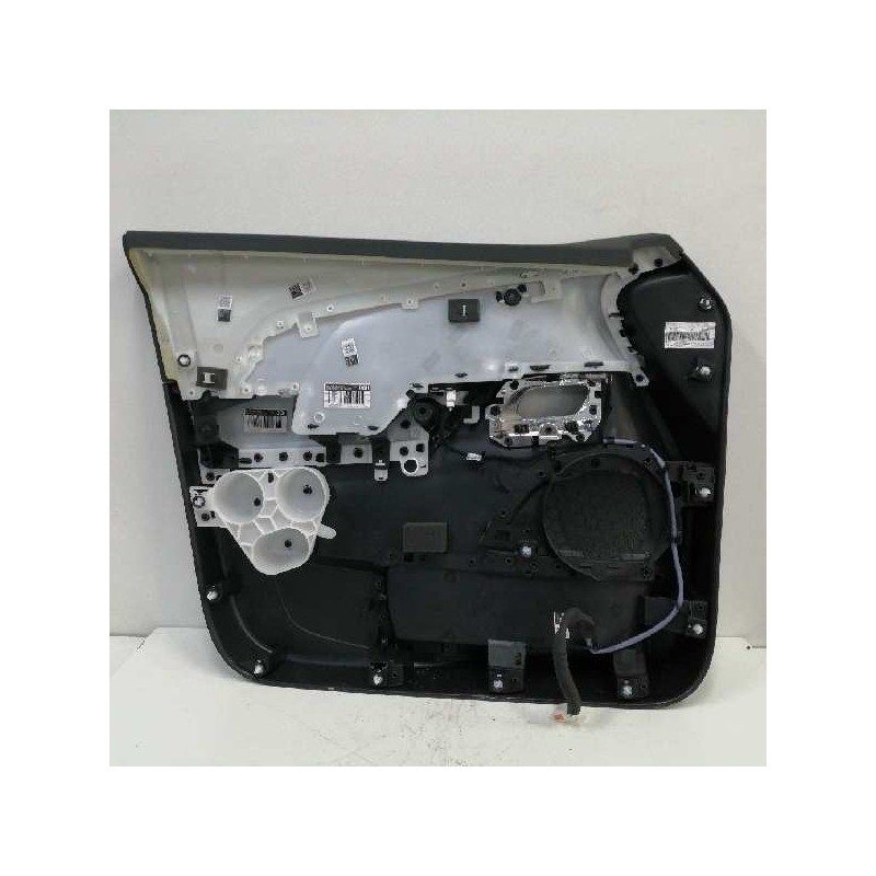 GUARNECIDO PUERTA DELANTERA DERECHA