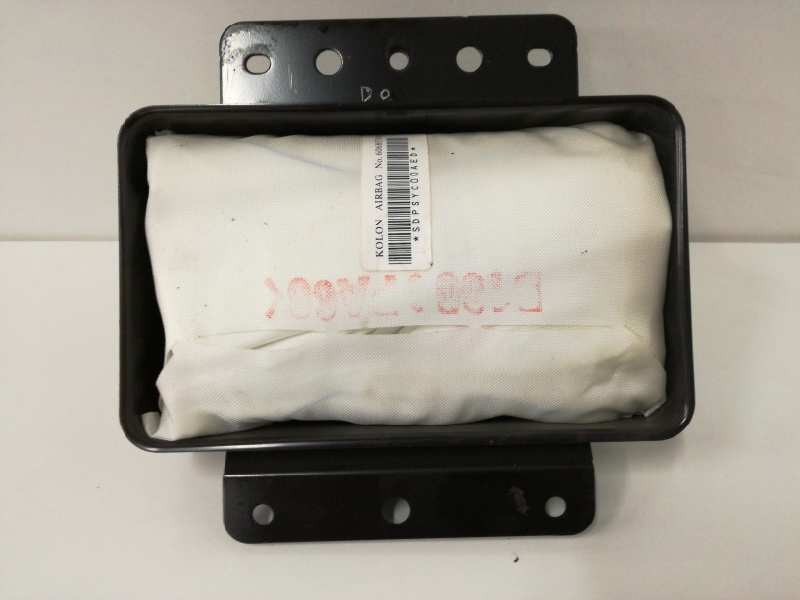 Recambio de airbag delantero derecho para ssangyong kyron 200 xdi 2wd referencia OEM IAM 606857600  