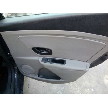 renault megane iii berlina 5 p del año 2009