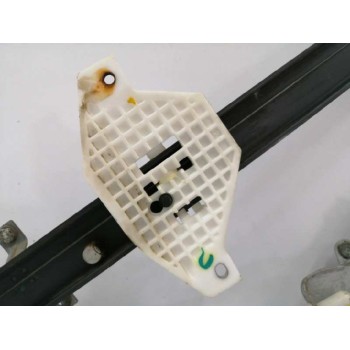 Recambio de elevalunas trasero derecho para ssangyong actyon 2.0 td cat referencia OEM IAM 7332131001 8810021014 