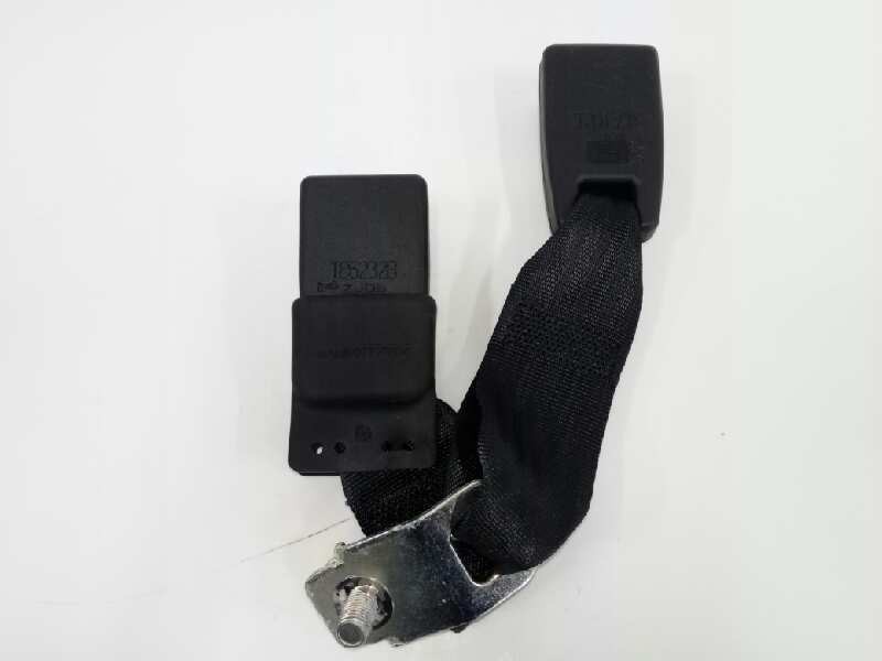 Recambio de enganche cinturon derecho para mazda 2 lim. (de) 1.3 active + (5-ptas.) (63kw) referencia OEM IAM T86232B TRASERO 
