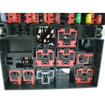 Recambio de caja reles / fusibles para ford fiesta (cbk) 1.6 tdci cat referencia OEM IAM 2S6T14A073AC 6S6T14401HCG 
