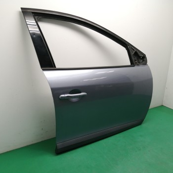 Recambio de puerta delantera derecha para renault megane iii berlina 5 p 1.6 16v referencia OEM IAM   