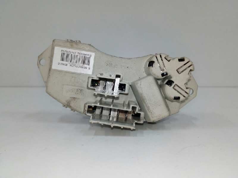 Recambio de resistencia calefaccion para bmw serie 3 berlina (e90) 318d referencia OEM IAM T1000660W Recambio de resistencia calefaccion para bmw serie 3 berlina (e90) 318d referencia OEM IAM T1000660W