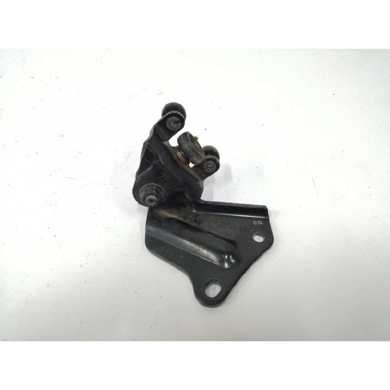 Recambio de soporte / guia puerta corredera para ford transit caja cerrada, media (fy) (2000 =>) 2.4 tde referencia OEM IAM YC15