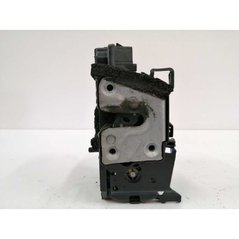 CERRADURA PUERTA TRASERA DERECHA