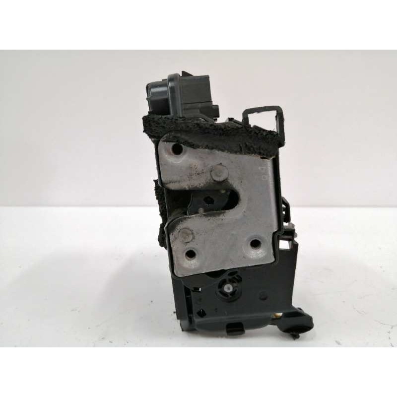 CERRADURA PUERTA DELANTERA DERECHA