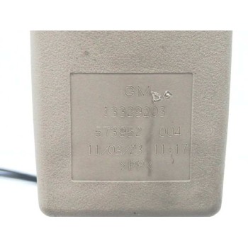 Recambio de enganche cinturon derecho para opel insignia sports tourer 2.0 cdti cat referencia OEM IAM 13329203 TRASERO 