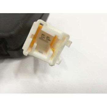 Recambio de enganche cinturon izquierdo para citroën c3 sx referencia OEM IAM 9687393180  