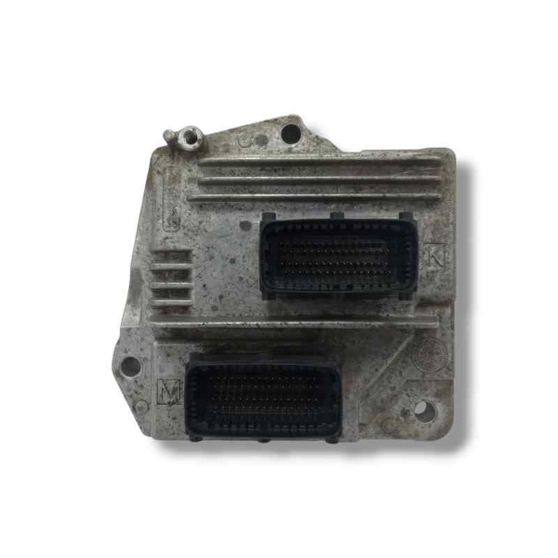 Recambio de centralita motor uce para opel astra h caravan 1.6 16v referencia OEM IAM 55561172  