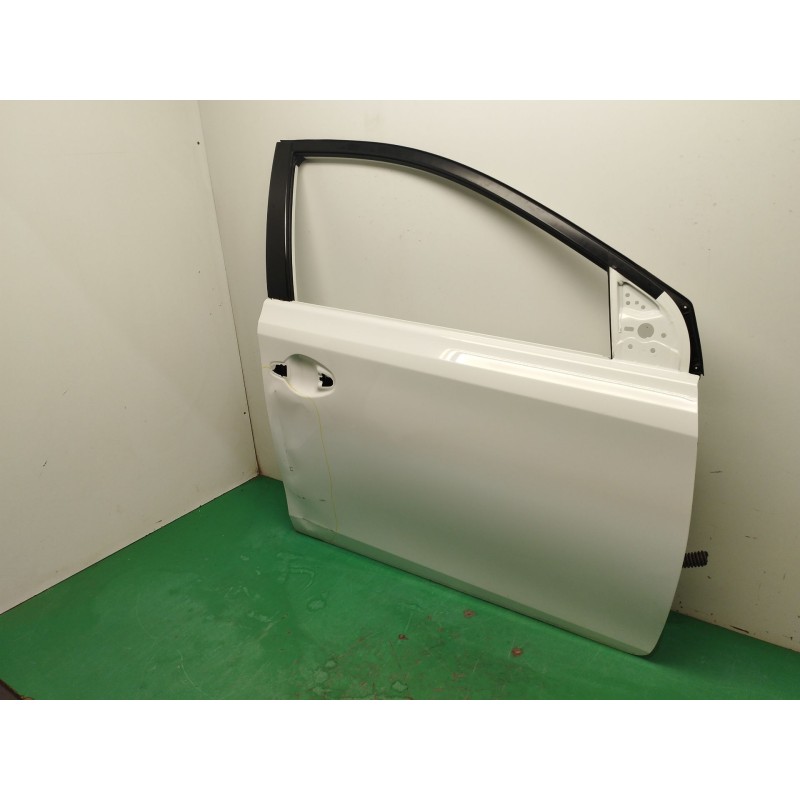 PUERTA DELANTERA DERECHA