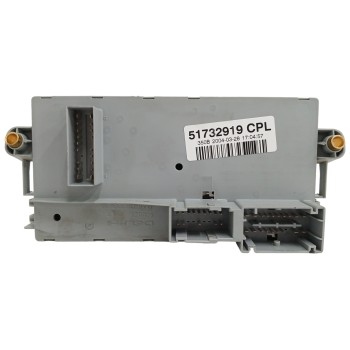 Recambio de caja reles / fusibles para fiat idea (135) 1.3 jtd cat referencia OEM IAM 51732916 501200800070 