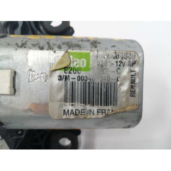 Recambio de motor limpia trasero para dacia duster laureate 4x2 referencia OEM IAM 8200734582C  