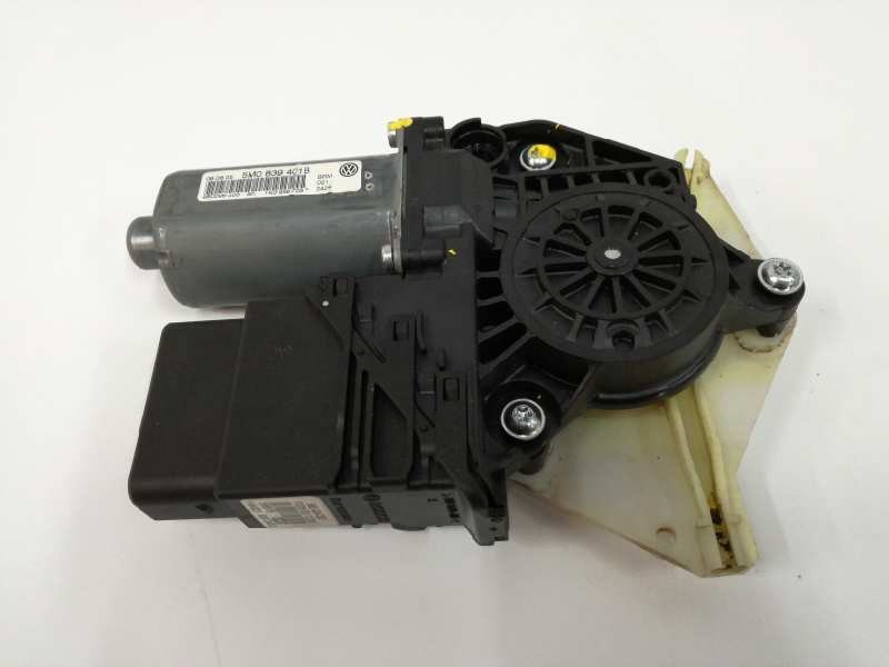 Recambio de motor elevalunas trasero izquierdo para volkswagen golf plus (5m1) highline referencia OEM IAM 1K0959703F 5M0839401B