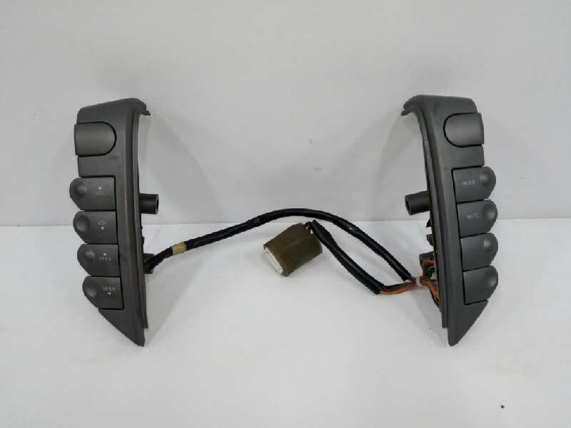 Recambio de mando volante para ssangyong rodius ii 2.0 xdi referencia OEM IAM Recambio de mando volante para ssangyong rodius ii 2.0 xdi referencia OEM IAM