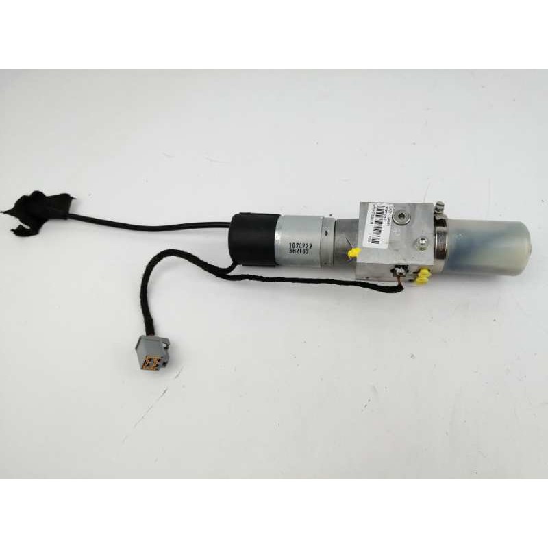 Recambio de motor cierre centralizado porton para volvo v70 iii (135) d5 referencia OEM IAM 30674842 HIDRAULICO 