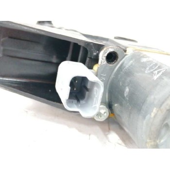 Recambio de motor elevalunas delantero derecho para peugeot 208 1.2 12v vti referencia OEM IAM 9674254380 0130822702 