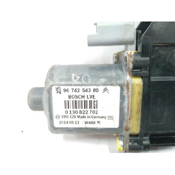 Recambio de motor elevalunas delantero derecho para peugeot 208 1.2 12v vti referencia OEM IAM 9674254380 0130822702 