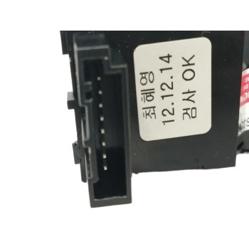 Recambio de mando volante para hyundai ix35 2.0 crdi cat referencia OEM IAM  LADO DERECHO 