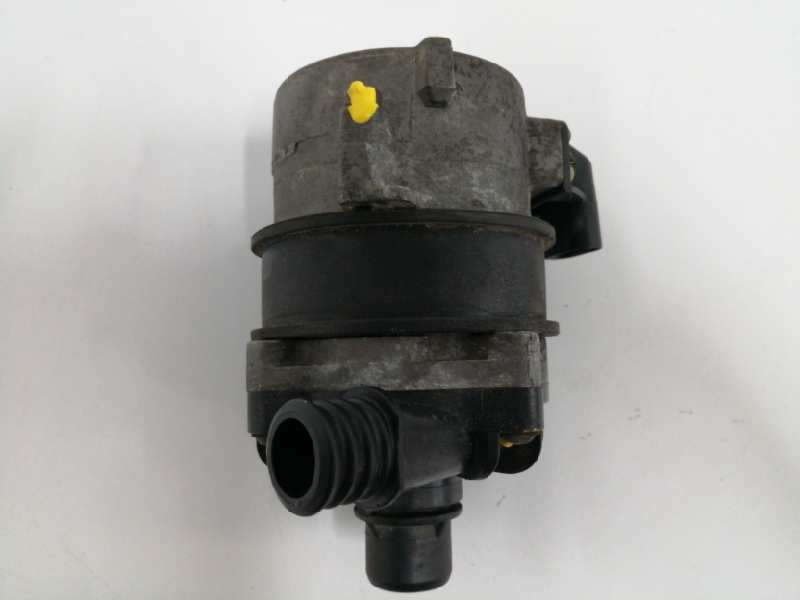 Recambio de bomba agua para bmw serie 7 (f01/f02) 4.4 v8 32v cat twin turbo referencia OEM IAM 11517587374 ADICIONAL 701360200