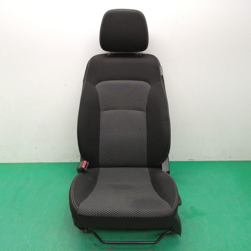 Recambio de asiento delantero izquierdo para suzuki vitara 1.6 ddis glx 4x4 referencia OEM IAM   
