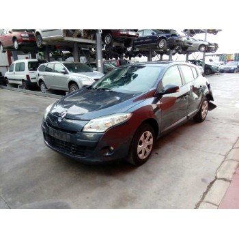 renault megane iii berlina 5 p del año 2009