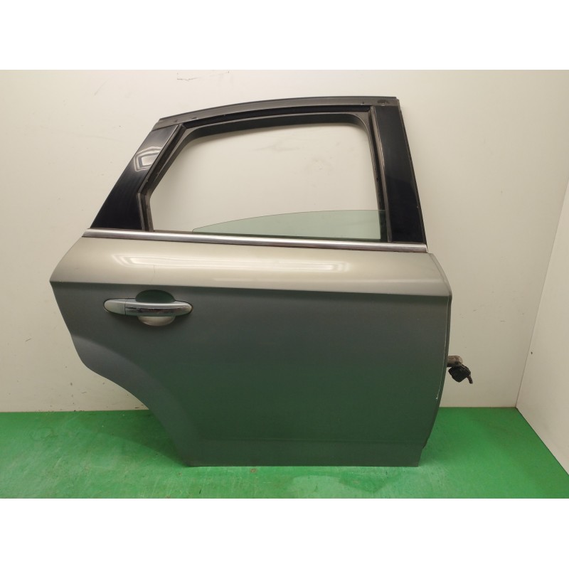 Recambio de puerta trasera derecha para ford mondeo ber. (ca2) 2.0 cat referencia OEM IAM  OBSERVAR FOTOS 