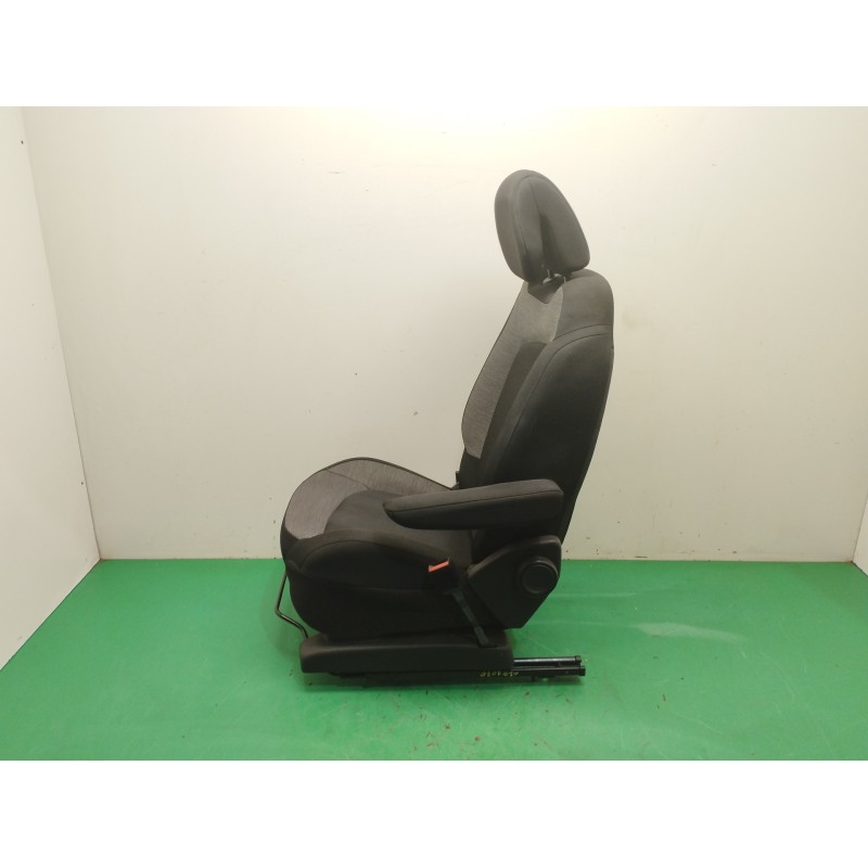 ASIENTO DELANTERO DERECHO