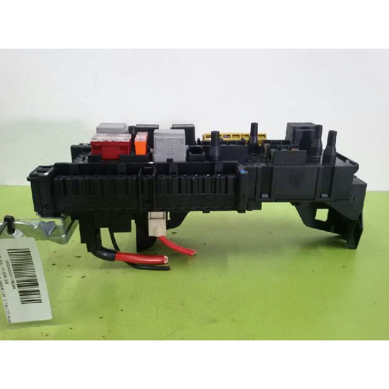 Recambio de caja reles / fusibles para mercedes-benz clase c (w204) lim. c 180 cdi blueefficiency (204.000) referencia OEM IAM 0