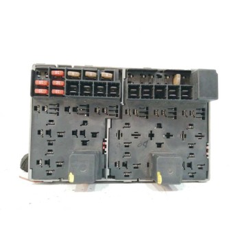 CAJA RELES / FUSIBLES 