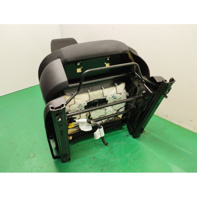 ASIENTO DELANTERO DERECHO