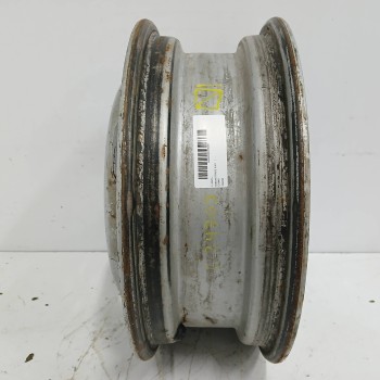 Recambio de llanta para nissan trade 2.8 d referencia OEM IAM 081050133C 5JX15 5H 5X160