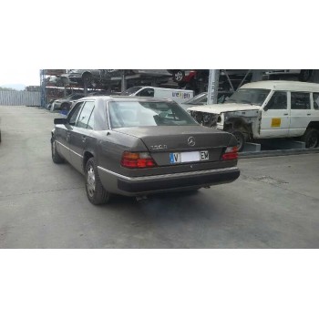 mercedes-benz clase e (w124) berlina del año 1993