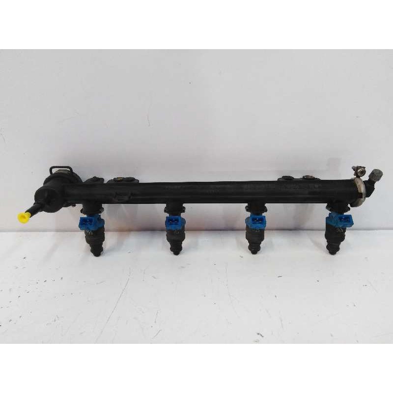 Recambio de rampa inyectora para volvo s40 berlina 1.6 cat referencia OEM IAM 9202510  