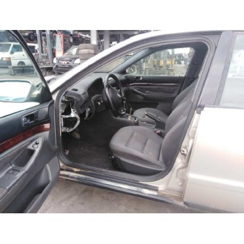 audi a4 berlina (b5) del año 2001