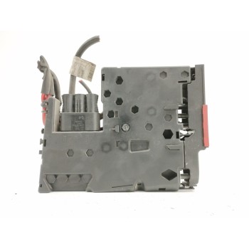 CAJA RELES / FUSIBLES A2125400581 