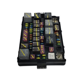 Recambio de caja reles / fusibles para ssangyong rodius 2.7 turbodiesel cat referencia OEM IAM A105DSL  
