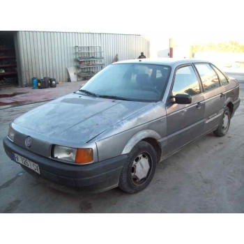 volkswagen passat berlina (312) del año 1989