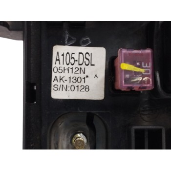 Recambio de caja reles / fusibles para ssangyong rodius 2.7 turbodiesel cat referencia OEM IAM A105DSL  